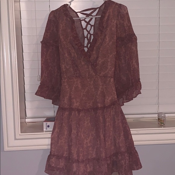 Selfie Leslie Dress - Picture 2 of 4